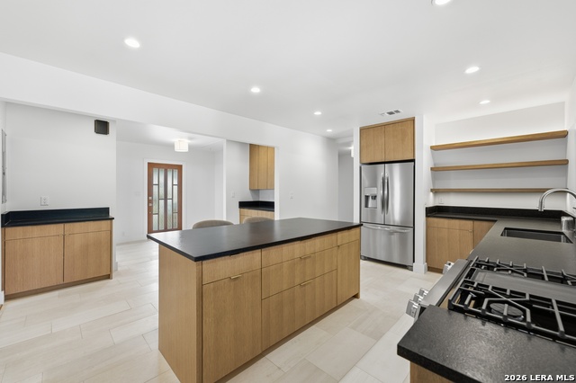 446 Queen Anne Ct Property Photo 1