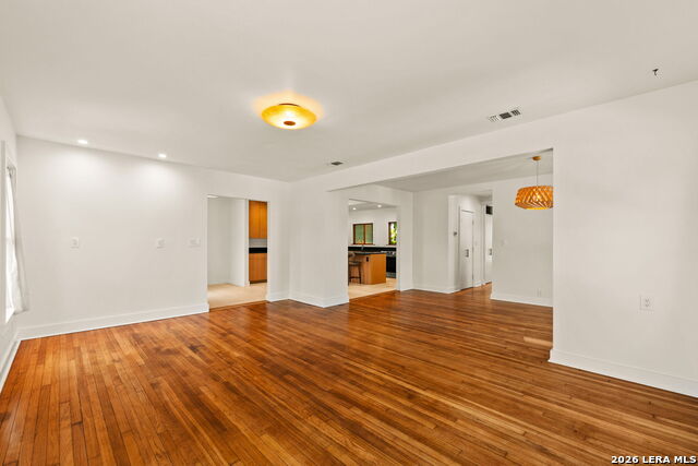 446 Queen Anne Ct Property Photo 29