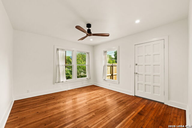 446 Queen Anne Ct Property Photo 38