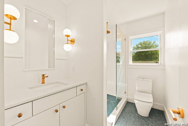 446 Queen Anne Ct Property Photo 42