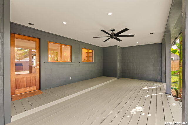 446 Queen Anne Ct Property Photo 45