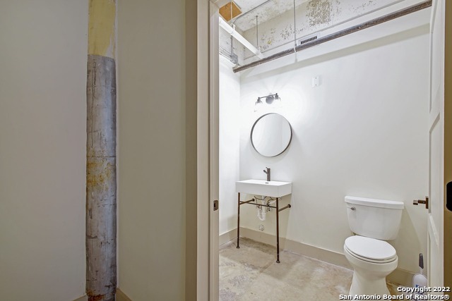 215 Coca Cola Pl Property Photo 17