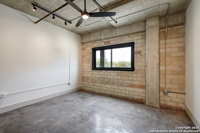 215 Coca Cola Pl Property Photo 22