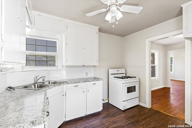 450 Overhill Dr Property Photo 11
