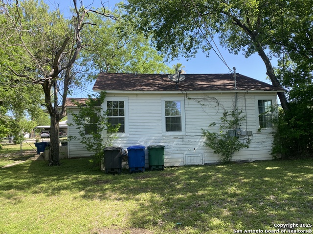 450 Overhill Dr Property Photo 12