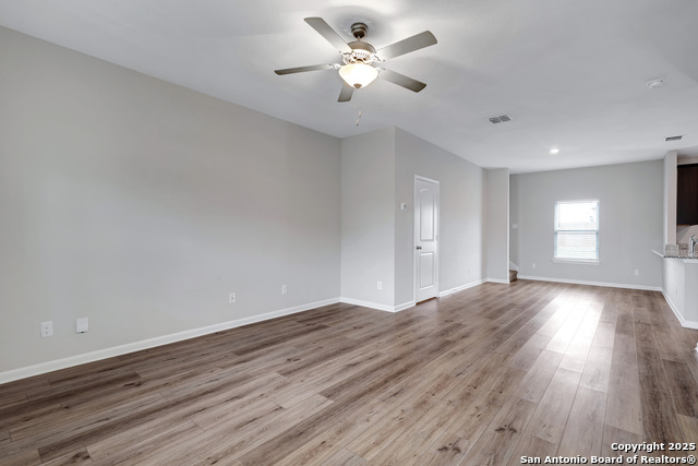 9226 Bennett Frst Property Photo 4