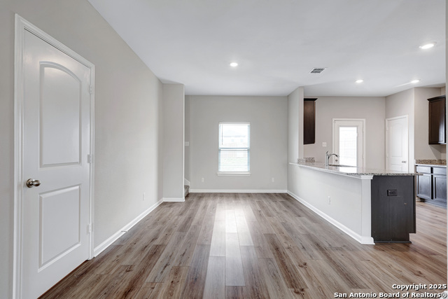 9226 Bennett Frst Property Photo 6