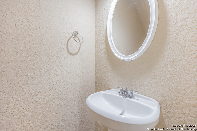 14010 Bella Donna Property Photo 8