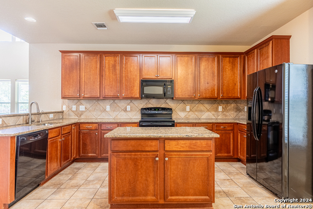 14010 Bella Donna Property Photo 12