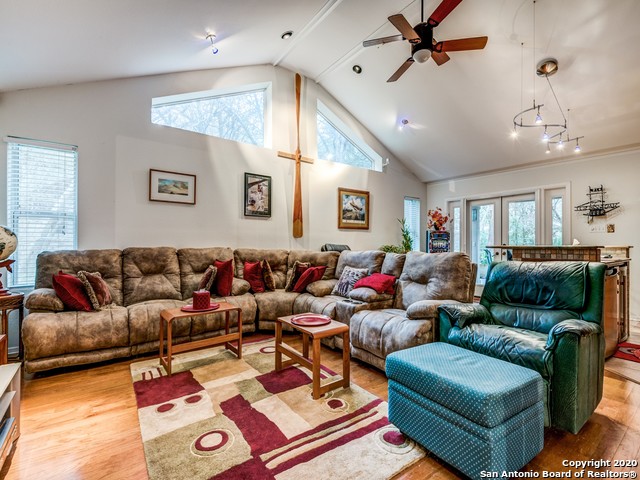 9611 Azalea Cir Property Photo 1