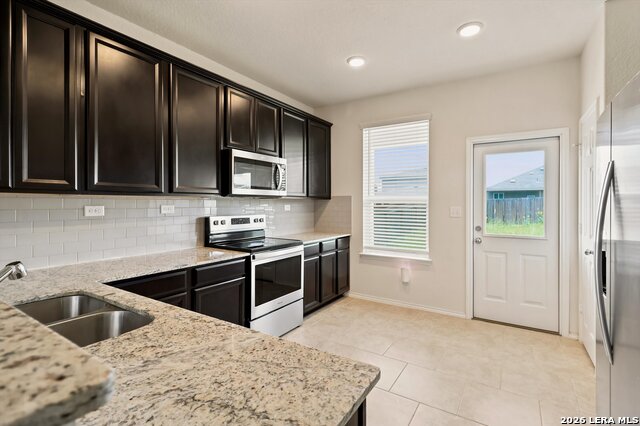 10375 Dunlap Property Photo 7