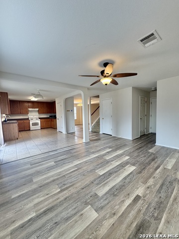17307 Wayland Run Property Photo 5