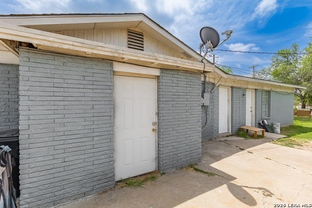 2344 Stanley Property Photo 32