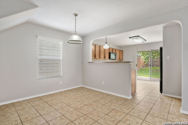 25252 Cambridge Wl Property Photo 8