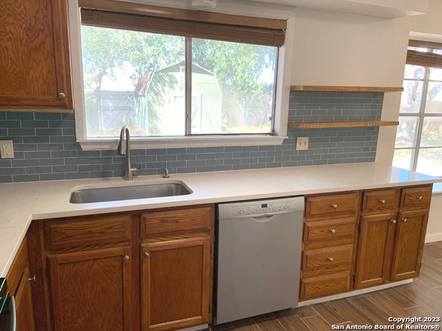 12242 Brownstone St Property Photo 8