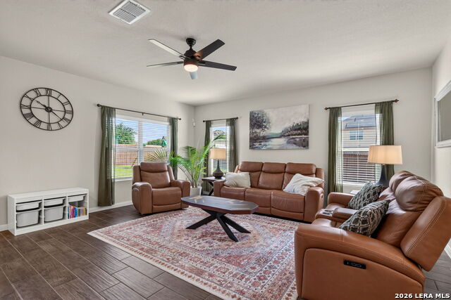 520 Saddle House Property Photo 5