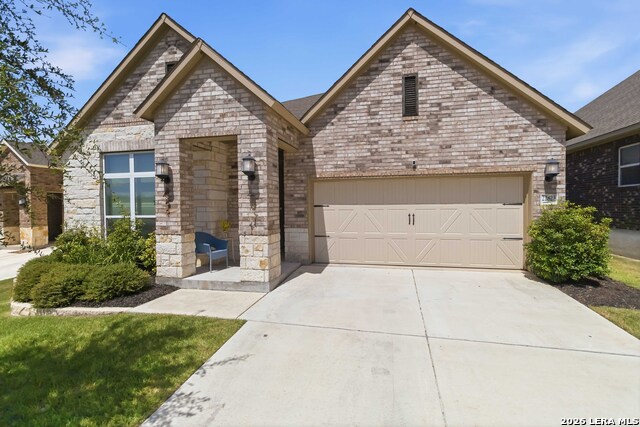 22823 Grande Vista Property Photo 1