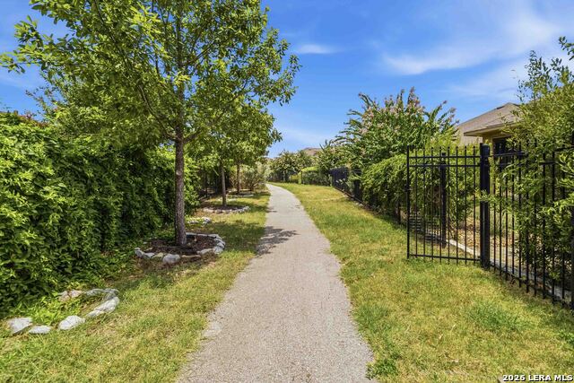 22823 Grande Vista Property Photo 32