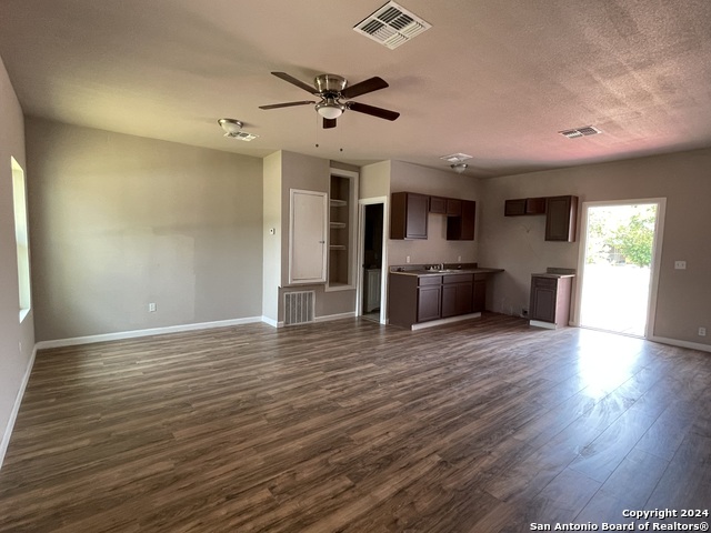 11221 Martinez Pass Property Photo 2