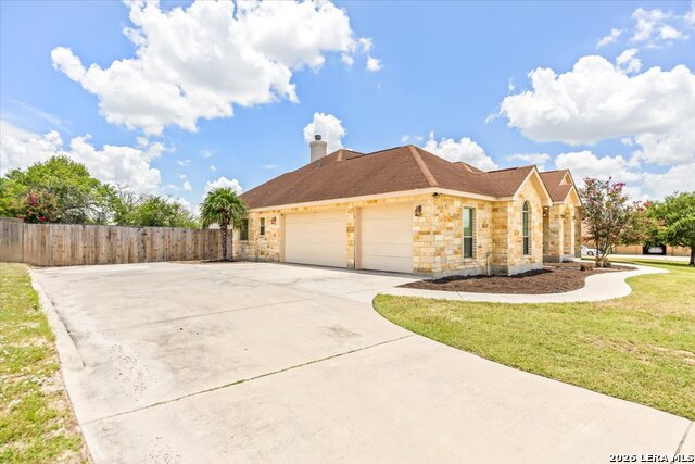 160 Abrego Lake Dr Property Photo 5