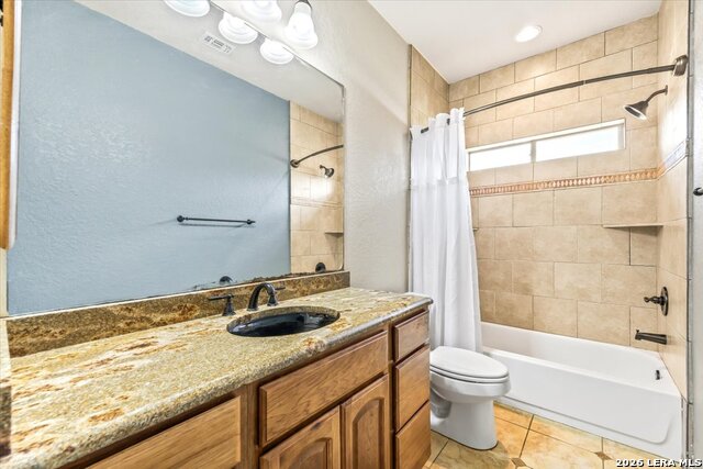 160 Abrego Lake Dr Property Photo 32