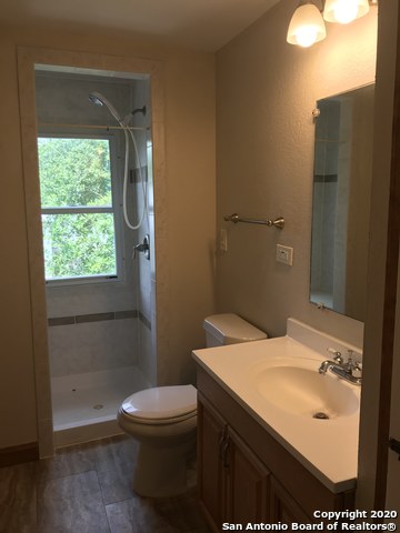 423 W Craig Pl Property Photo 19