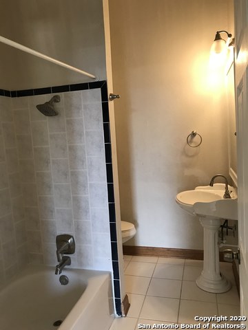 423 W Craig Pl Property Photo 20