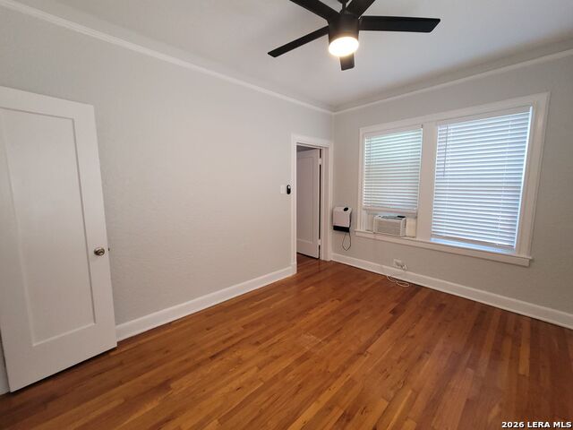 703 W French Pl Property Photo 6