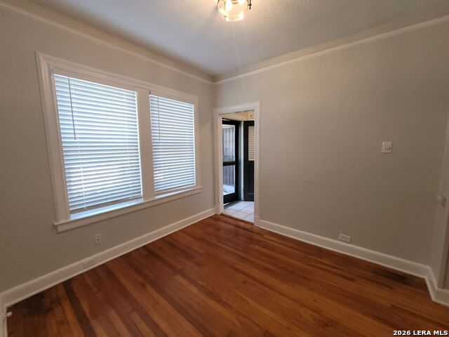 703 W French Pl Property Photo 10
