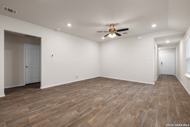 2881 Brogan Crk Property Photo 8