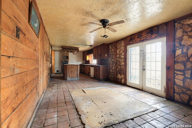 339 Shady Oaks Dr Property Photo 24