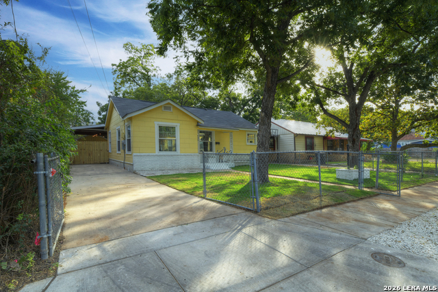 406 Mckinley Ave Property Photo 2