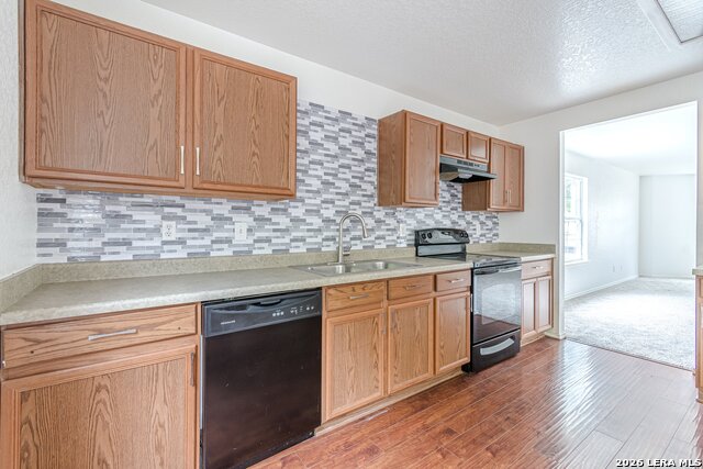 11223 Victory Cavern Property Photo 7