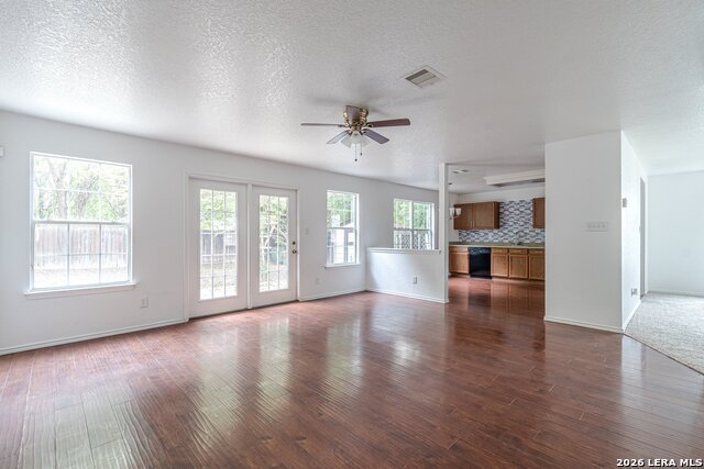 11223 Victory Cavern Property Photo 12