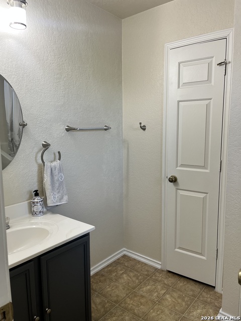8019 Thicket Pass Property Photo 36