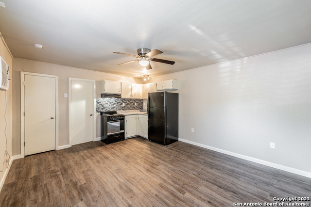 122 Roundtree Ln Property Photo 6