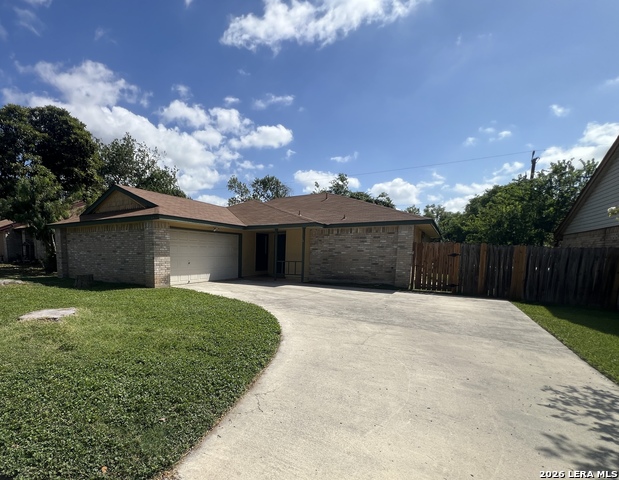 6530 Forest Vlg Property Photo 3