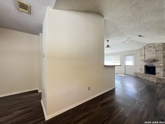 6530 Forest Vlg Property Photo 5