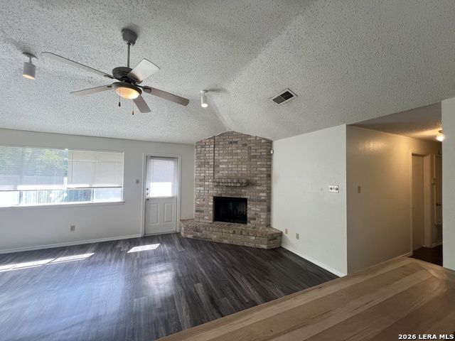6530 Forest Vlg Property Photo 8