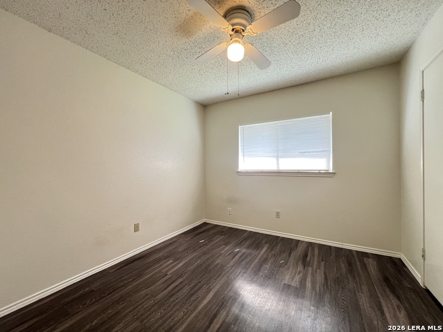 6530 Forest Vlg Property Photo 16