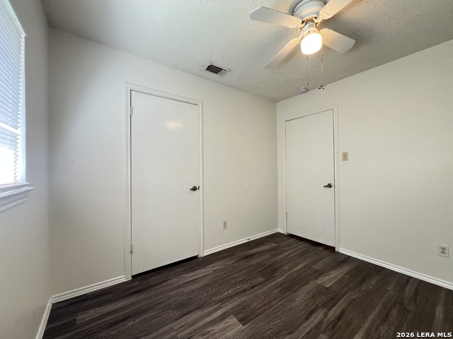 6530 Forest Vlg Property Photo 17