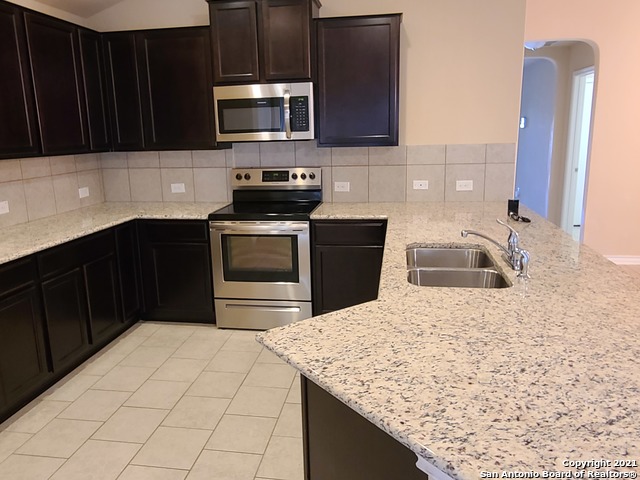 12110 Sapphire River Property Photo 7