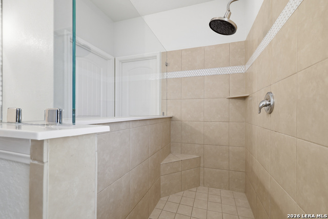 10707 Gentle Fox Bay Property Photo 13