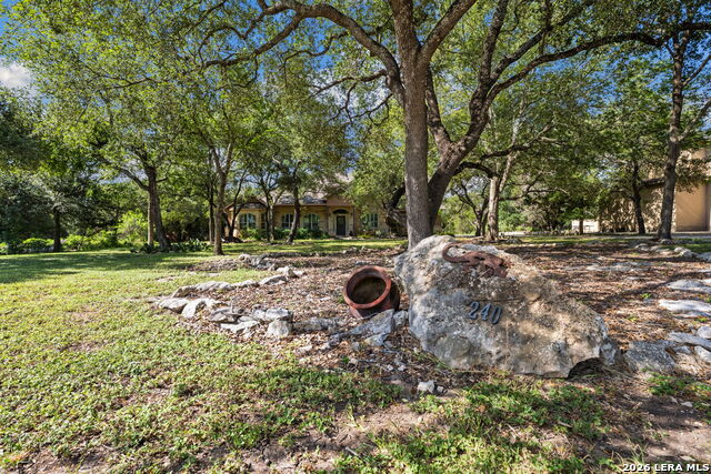 240 Steeplebrook Property Photo 4
