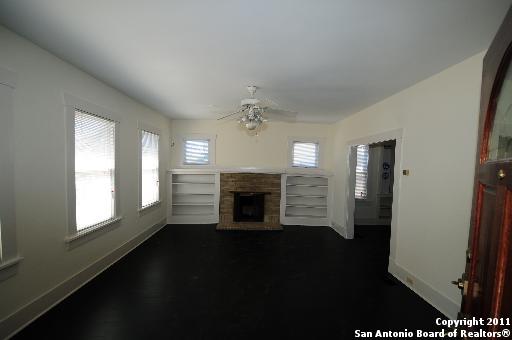 423 W Huisache Property Photo 3