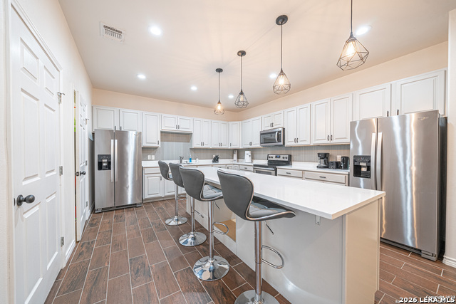 233 Esmeralda Drive Property Photo 10