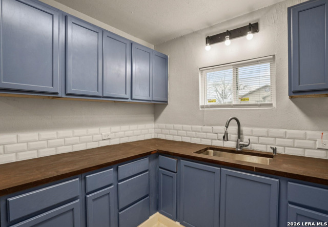 2303 Burnet Property Photo 4