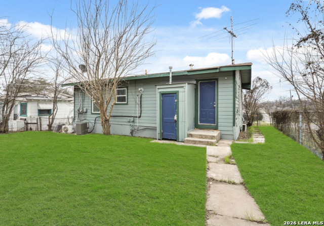 2303 Burnet Property Photo 8