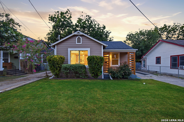 221 E French Pl Property Photo 2