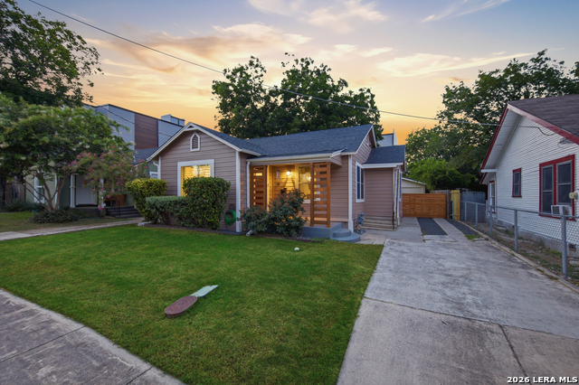 221 E French Pl Property Photo 4